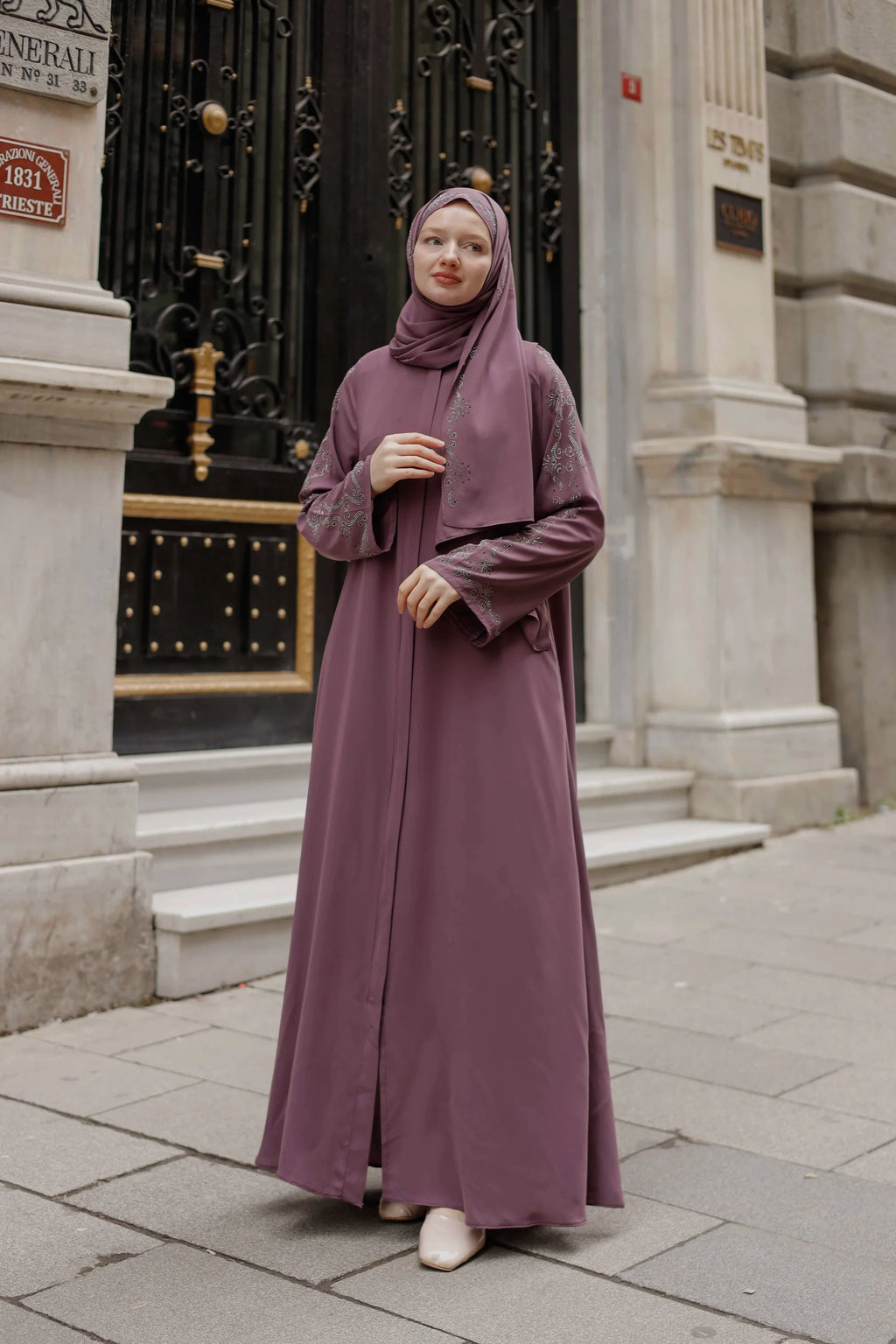 Rim Abaya + Shawl