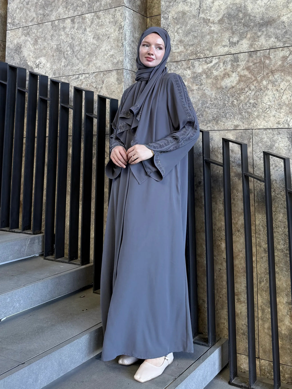Lin Abaya + Shawl