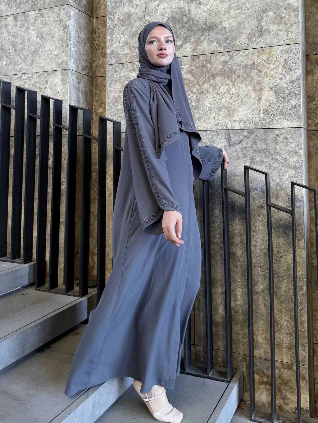 Lin Abaya + Shawl