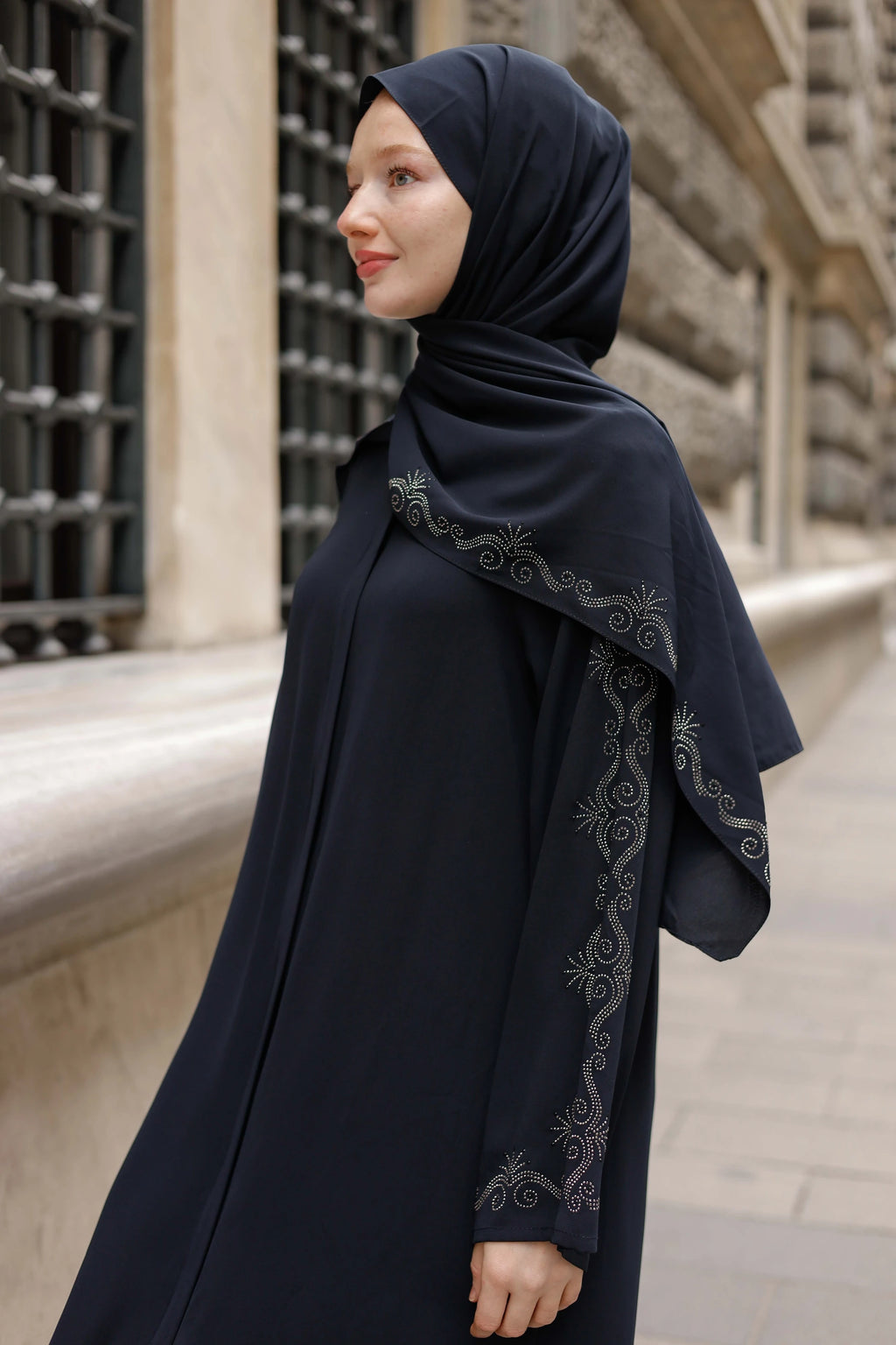 Rim Abaya + Shawl