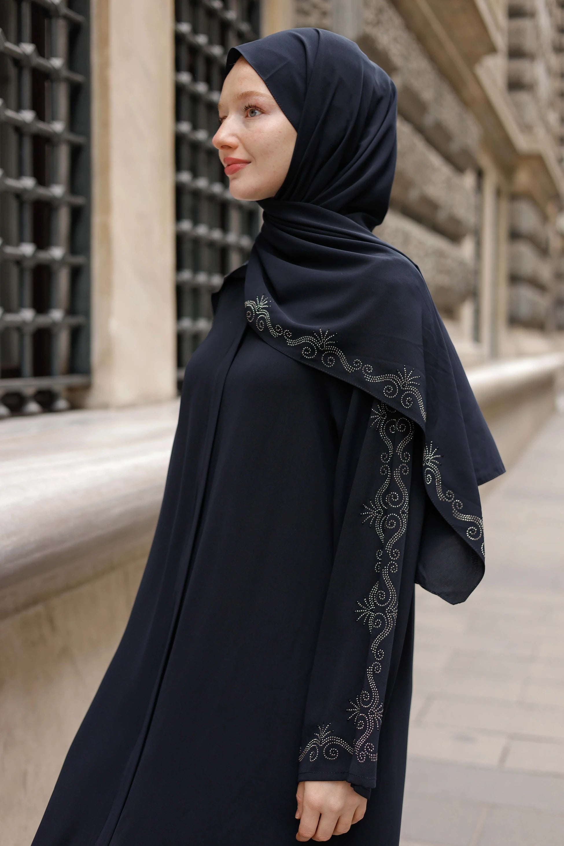Rim Abaya + Shawl
