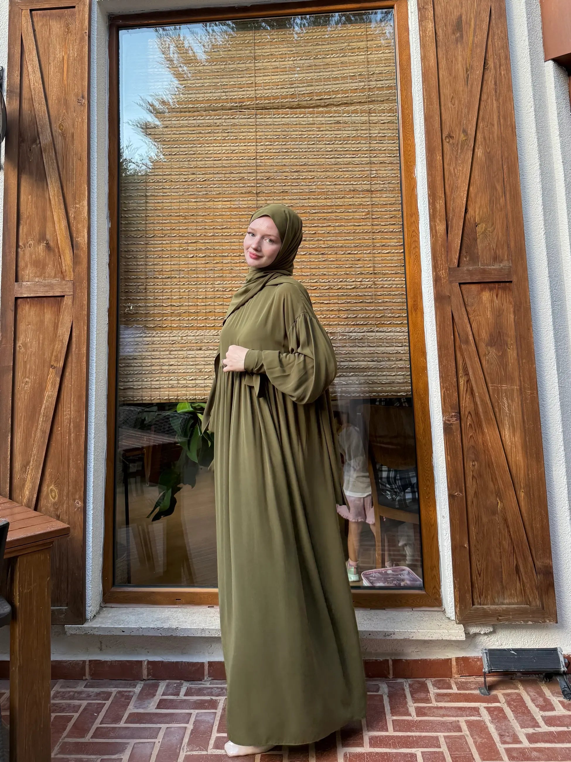 Leyl Abaya