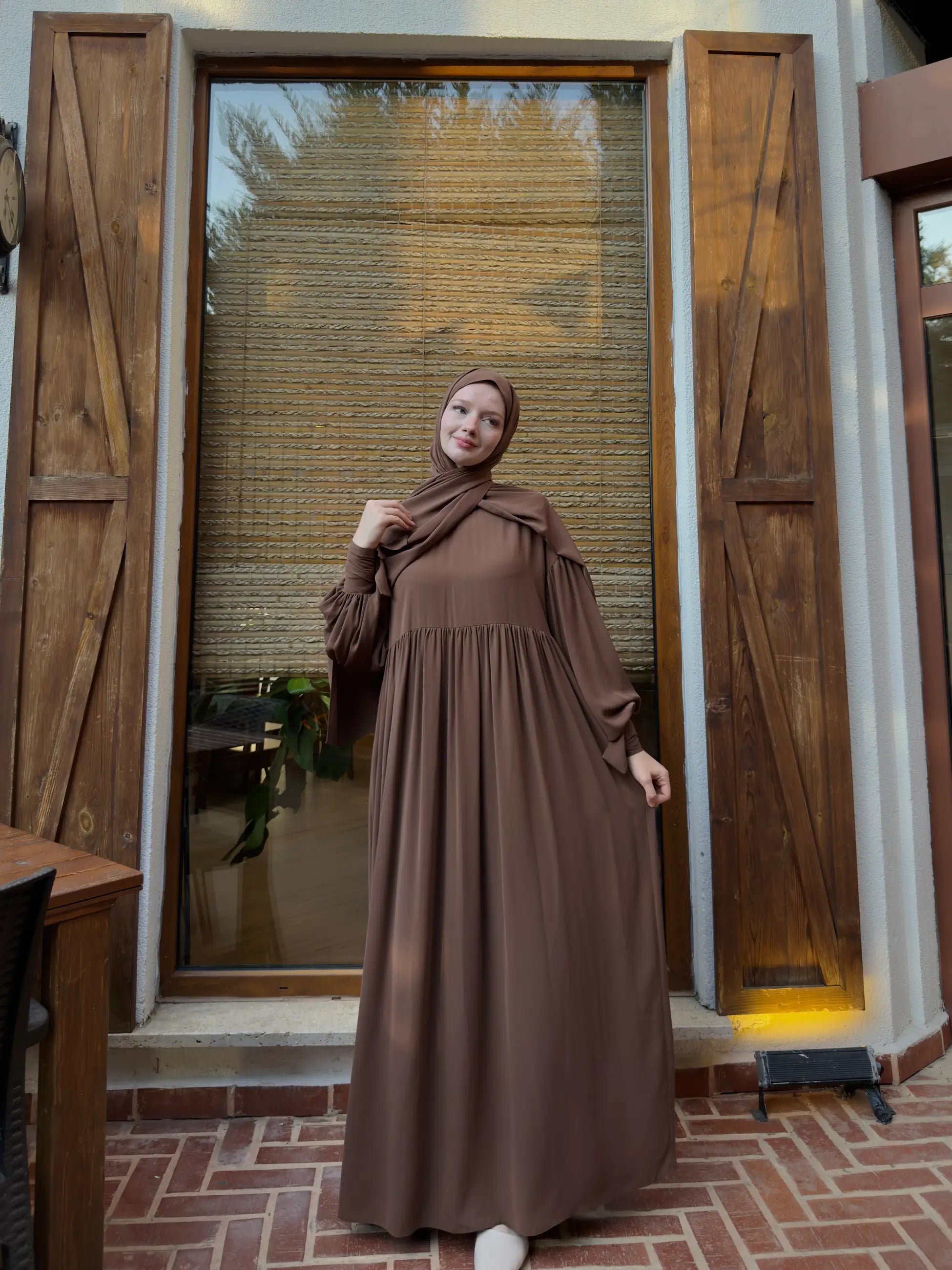Leyl Abaya