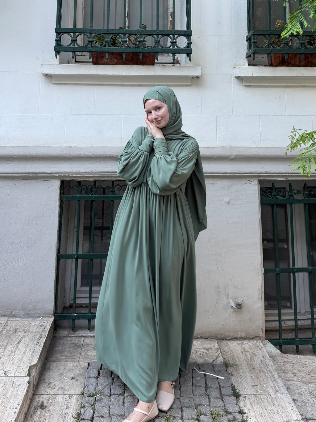 Leyl Abaya