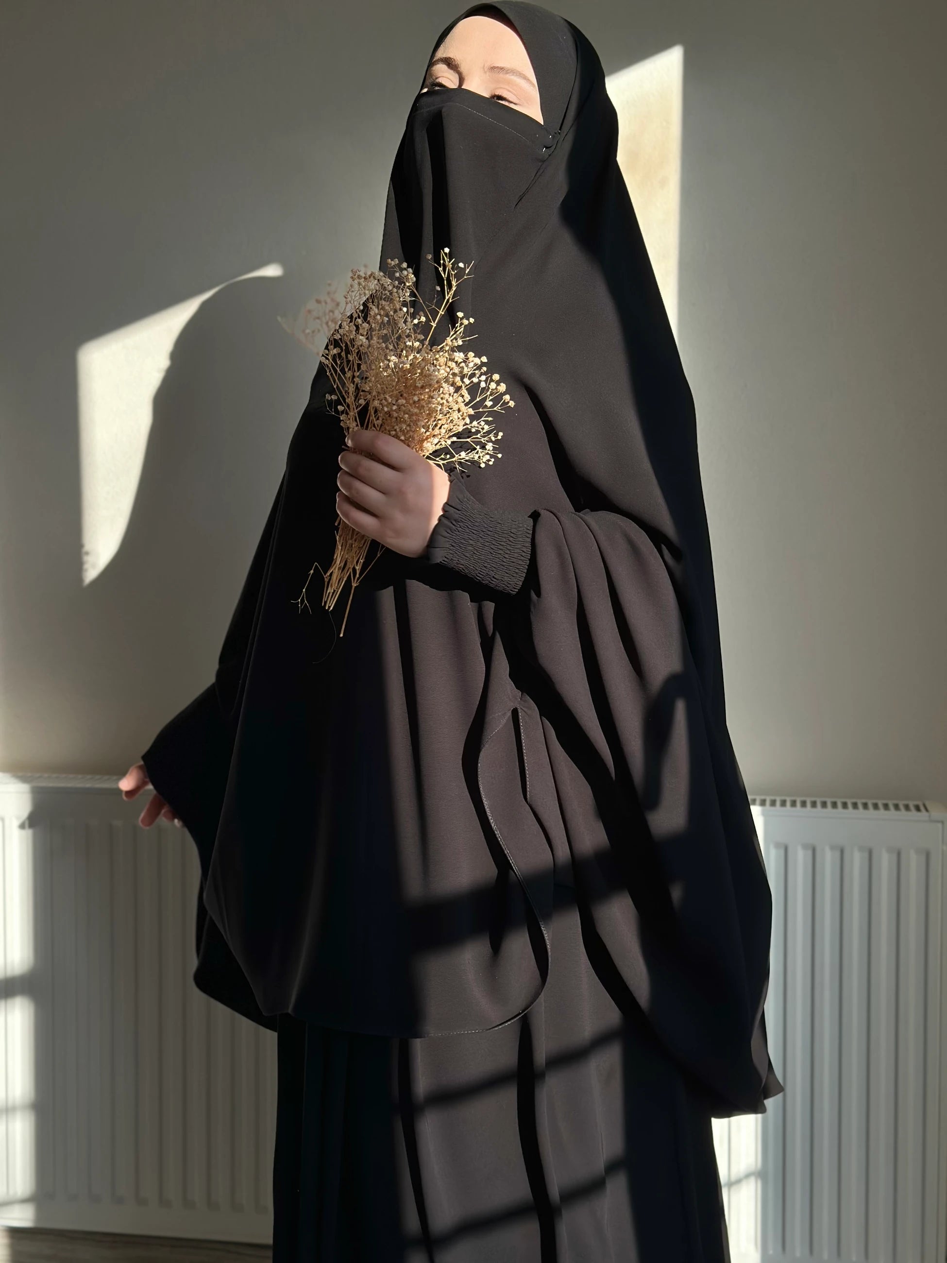 Chador – Pinned, Elastic Sleeve