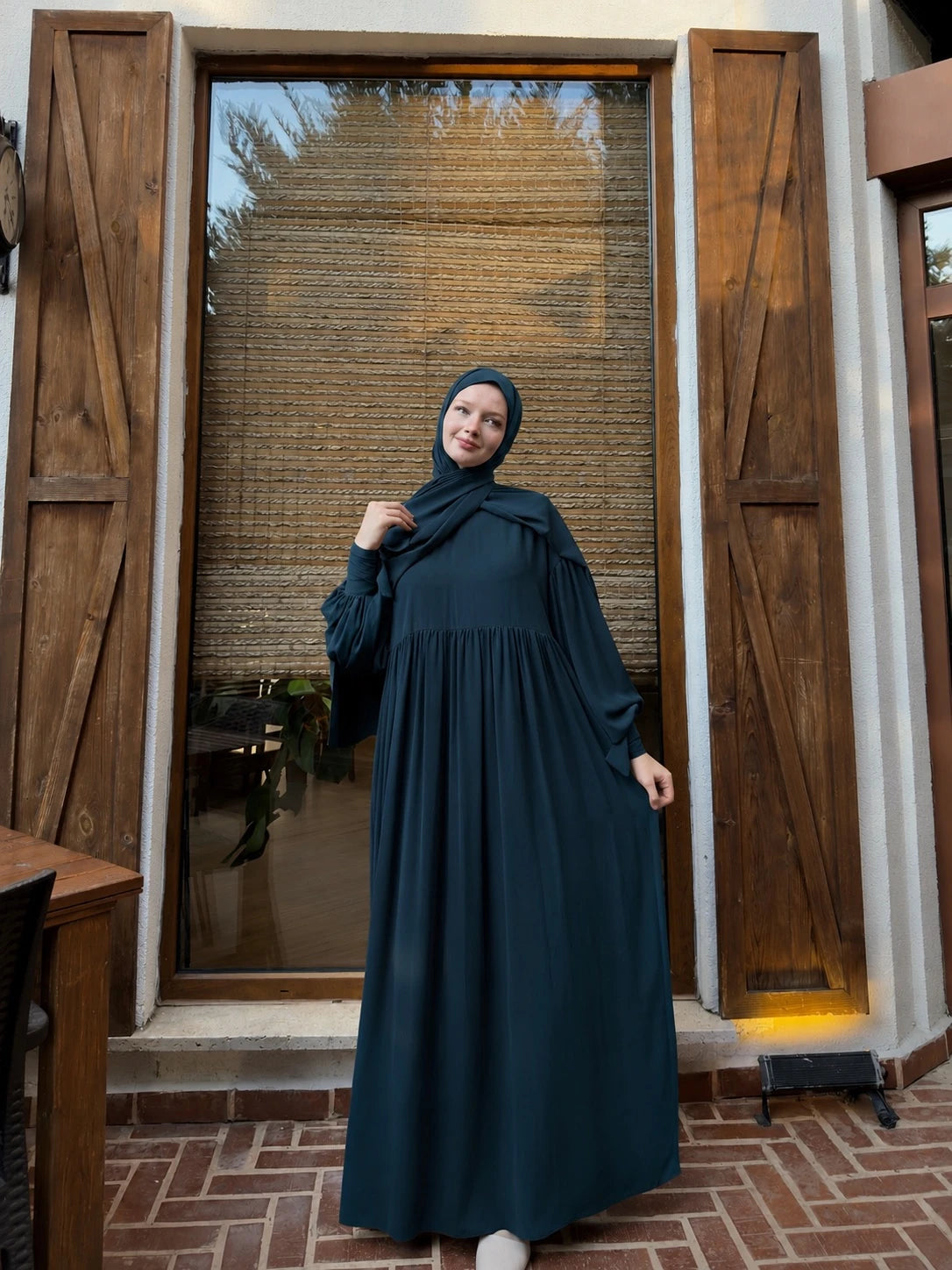 Leyl Abaya