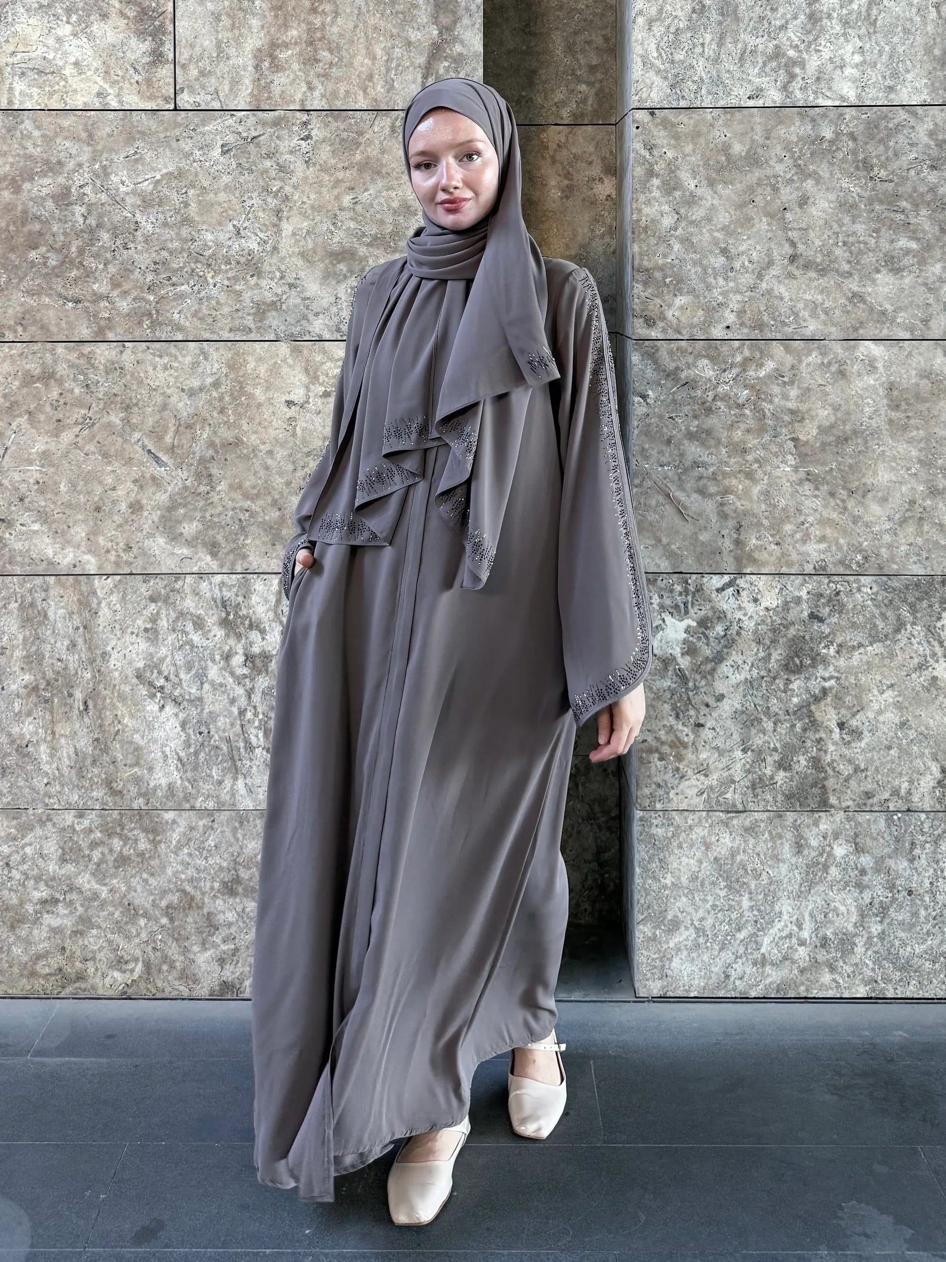 Lin Abaya + Shawl