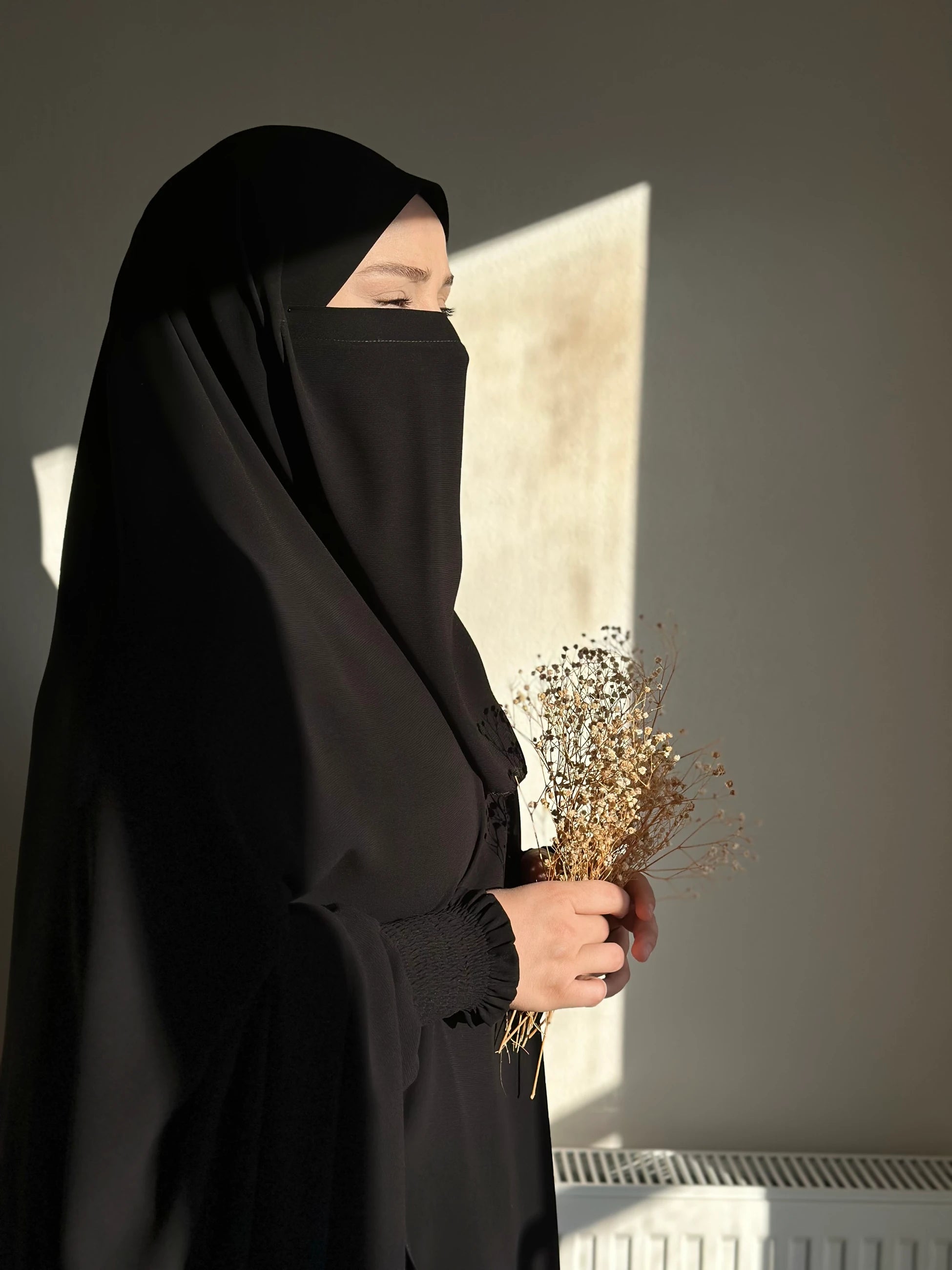 Chador – Pinned, Elastic Sleeve