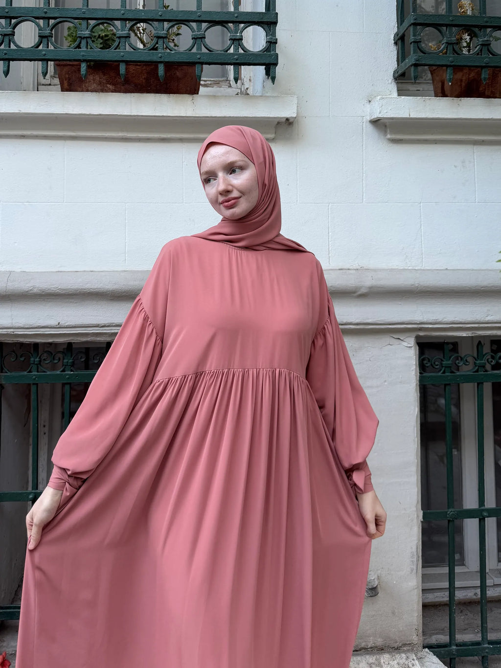Leyl Abaya