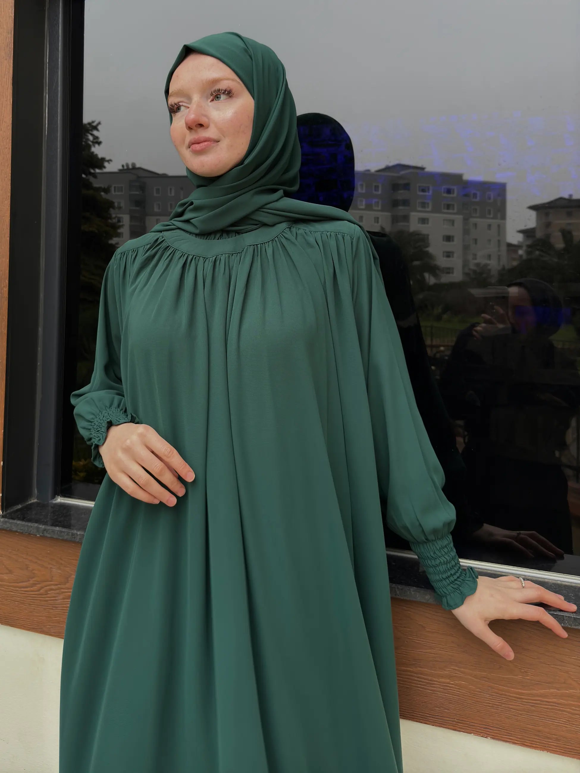 Yumna Abaya