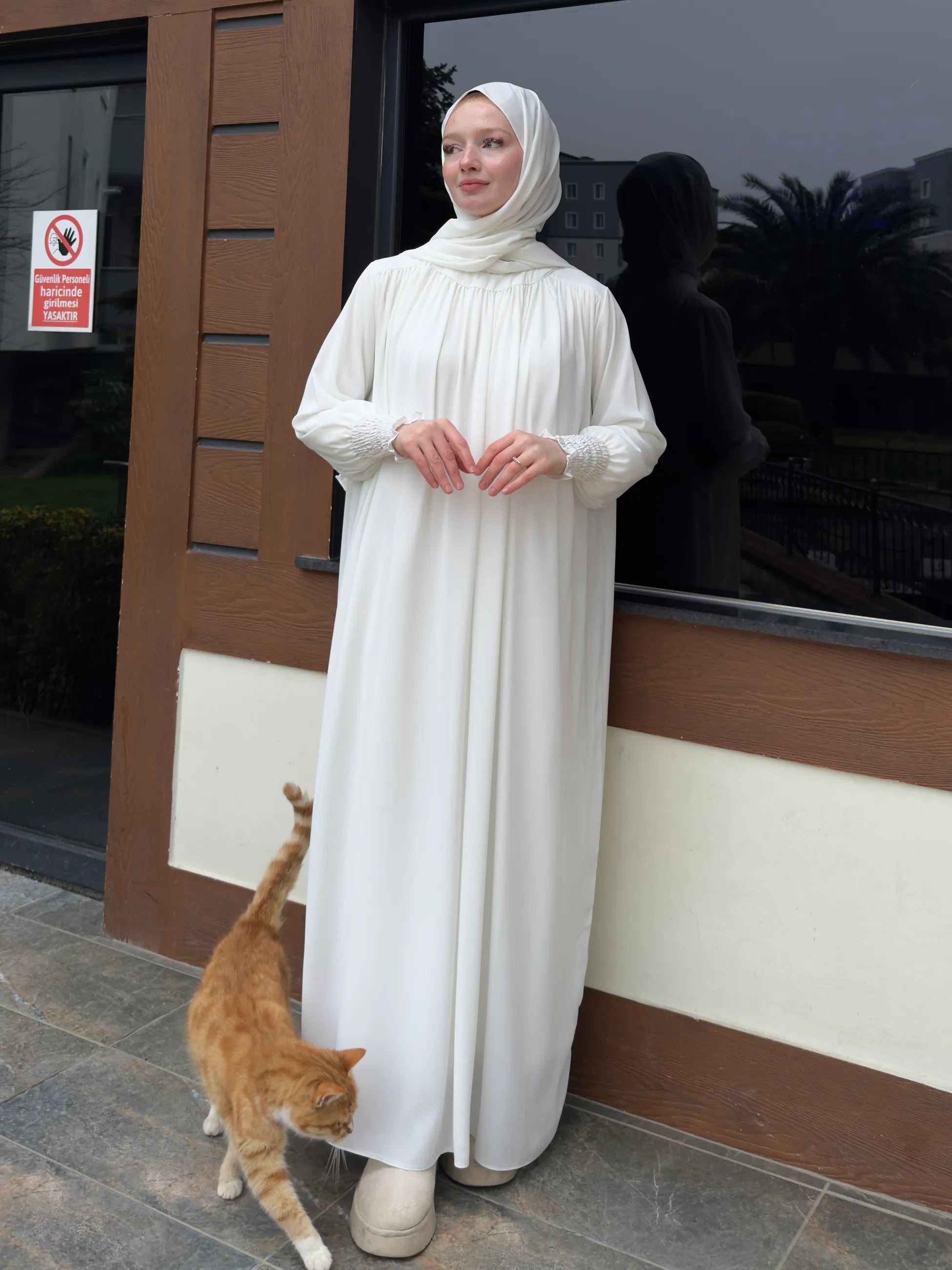 Yumna Abaya