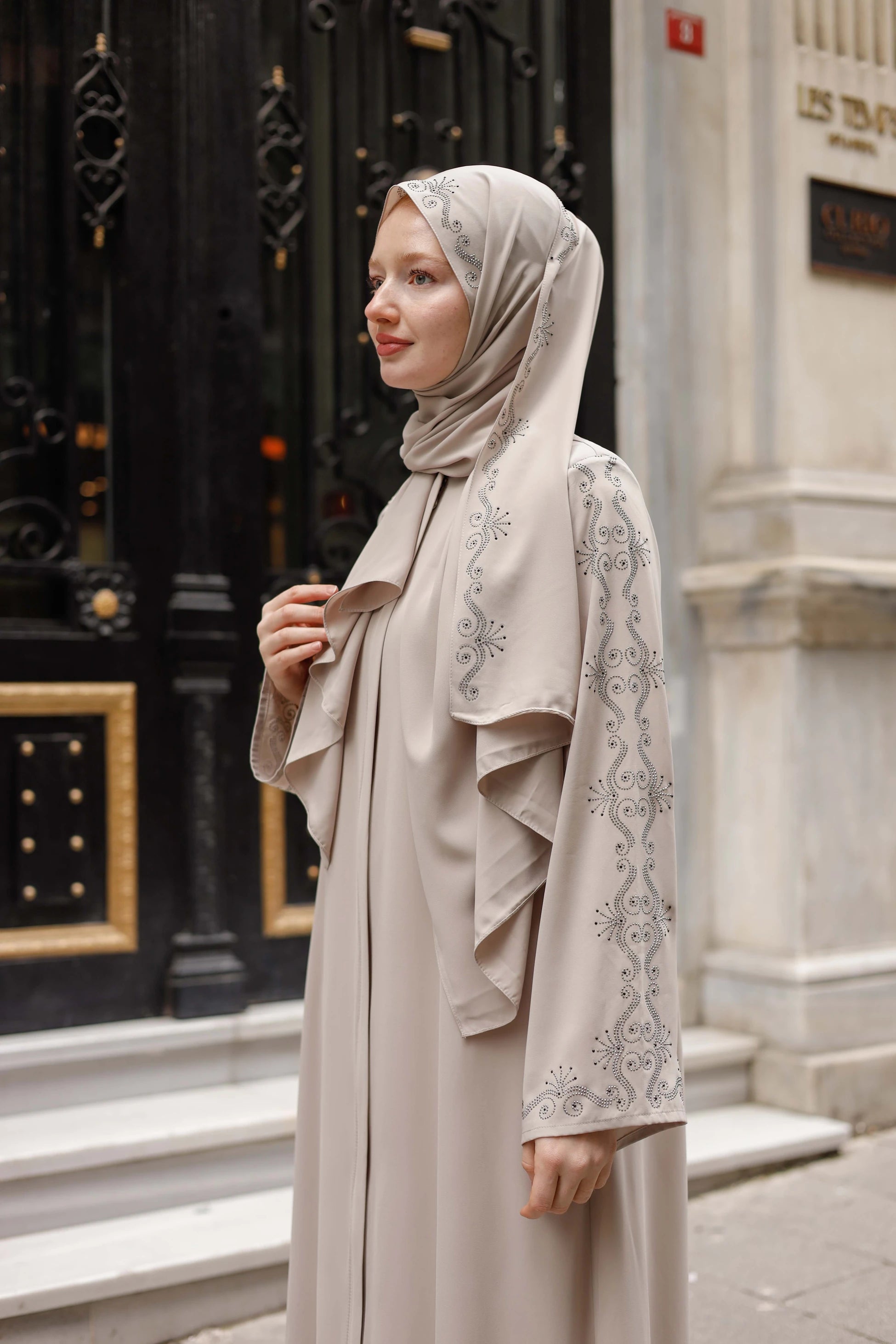 Rim Abaya + Shawl